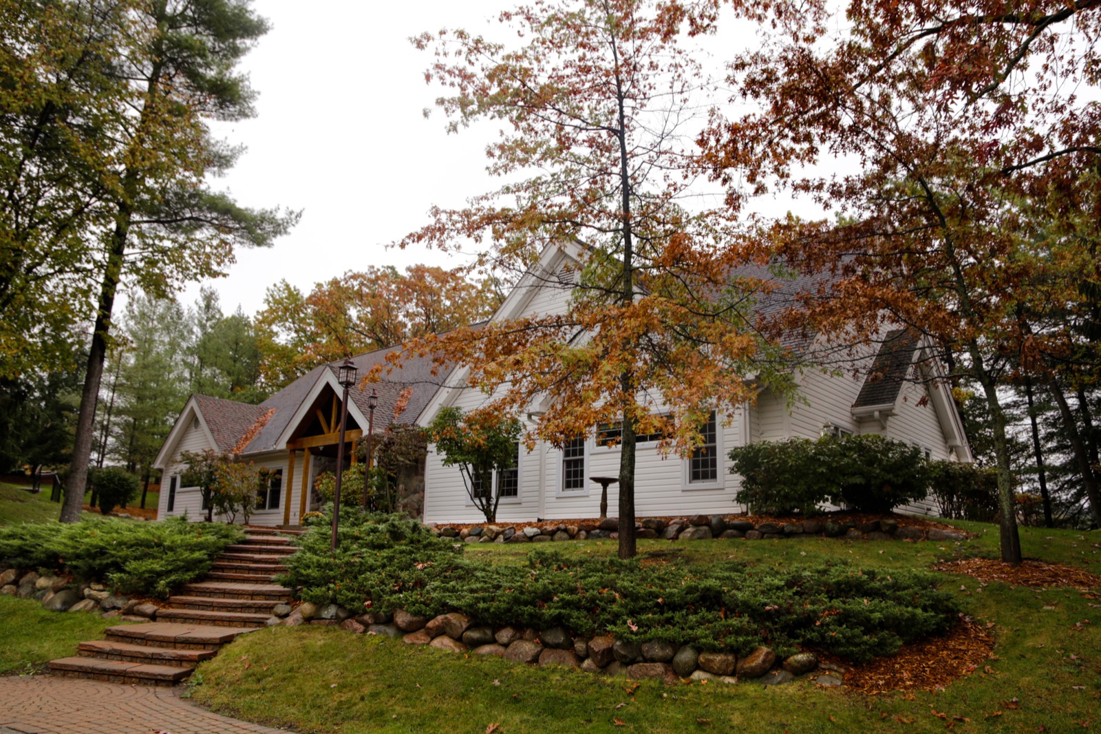 Lodge A — Entrance